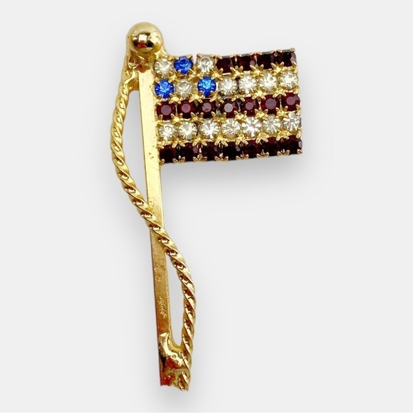 Jewelry - Vintage American Flag Brooch